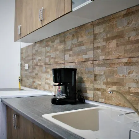 Contemporary Vibe - Paris 3 クルージュ＝ナポカ