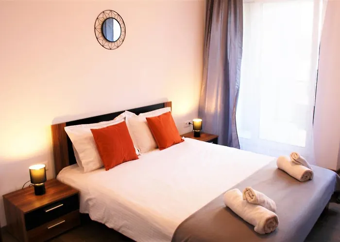 Contemporary Vibe - Paris 3 * Клуж-Напока